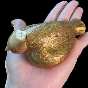 ULTRA RARE Salvador Dali 1950 Bird In Hand Compact (t234)